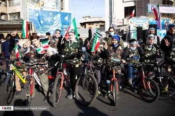 مسيرات في ايران 4